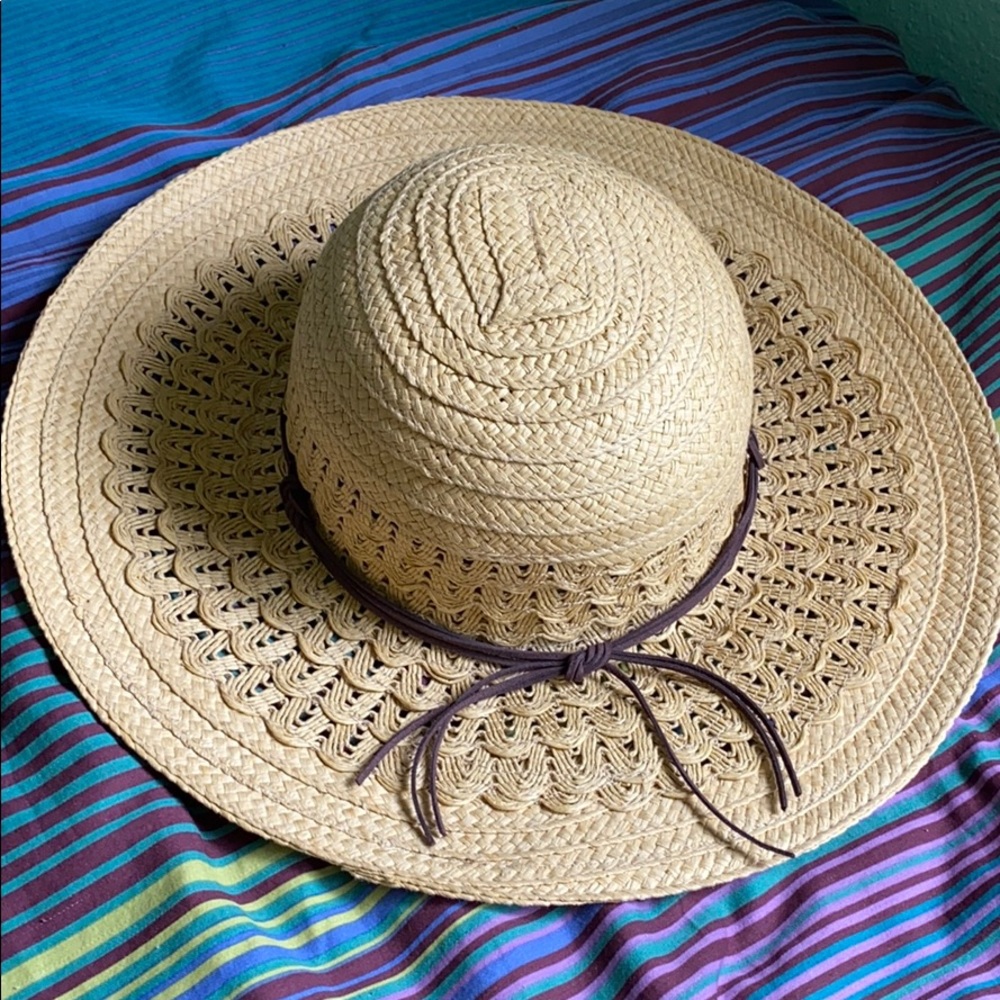 Straw hat